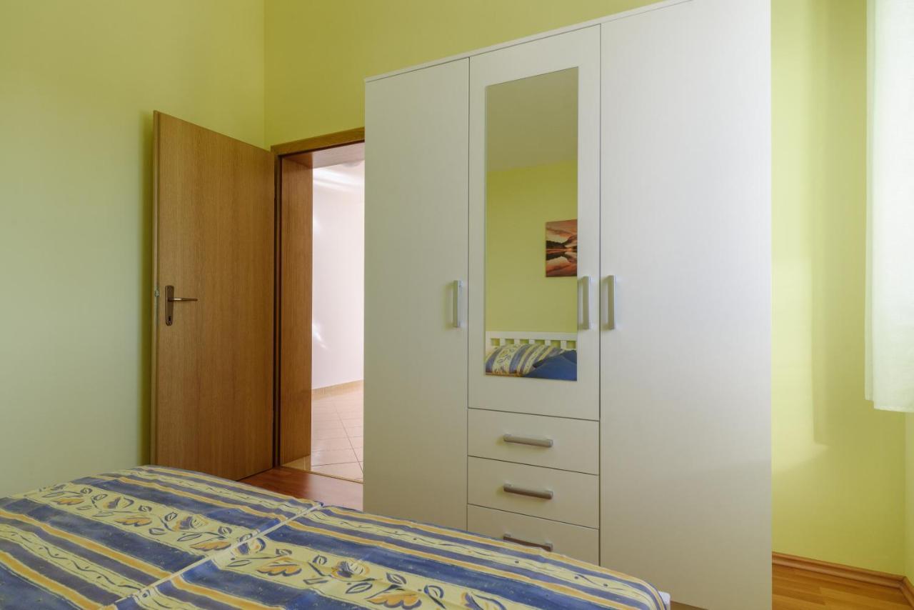 Apartmani Emil Trogir Exteriör bild