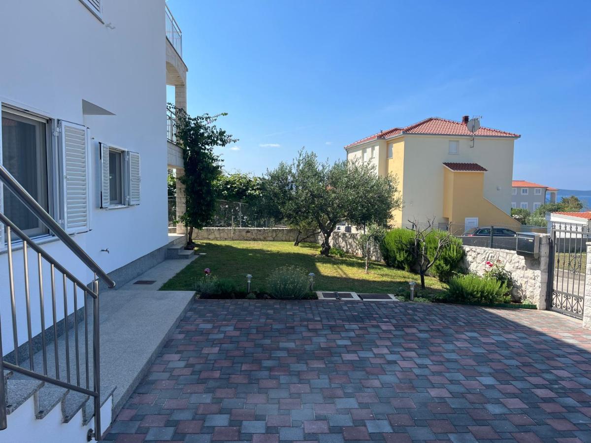 Apartmani Emil Trogir Exteriör bild